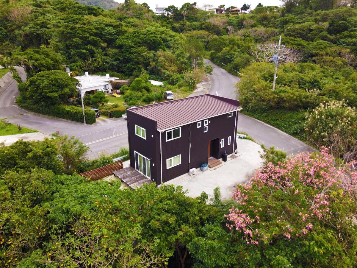 Irie House Motobu Villa Exterior foto